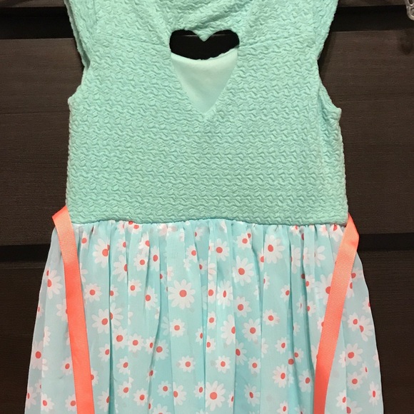 Girls Dress - Picture 2 of 4