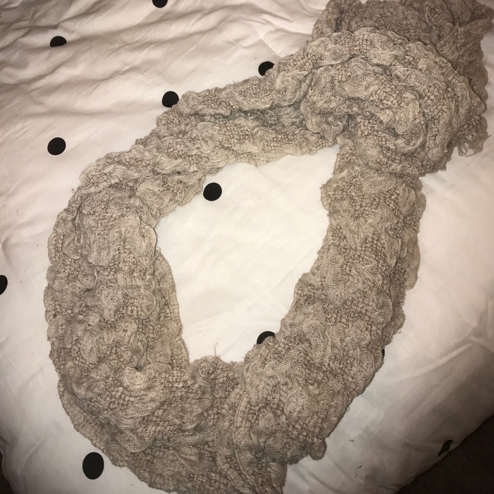 Scarf!