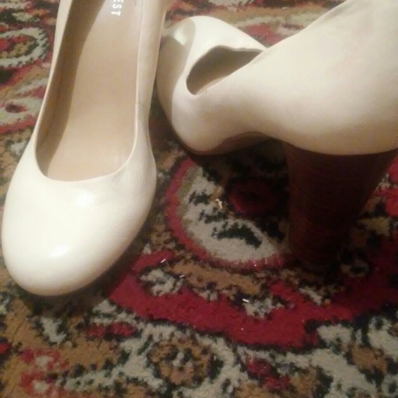Nine West Pumps - Picture 3 of 3