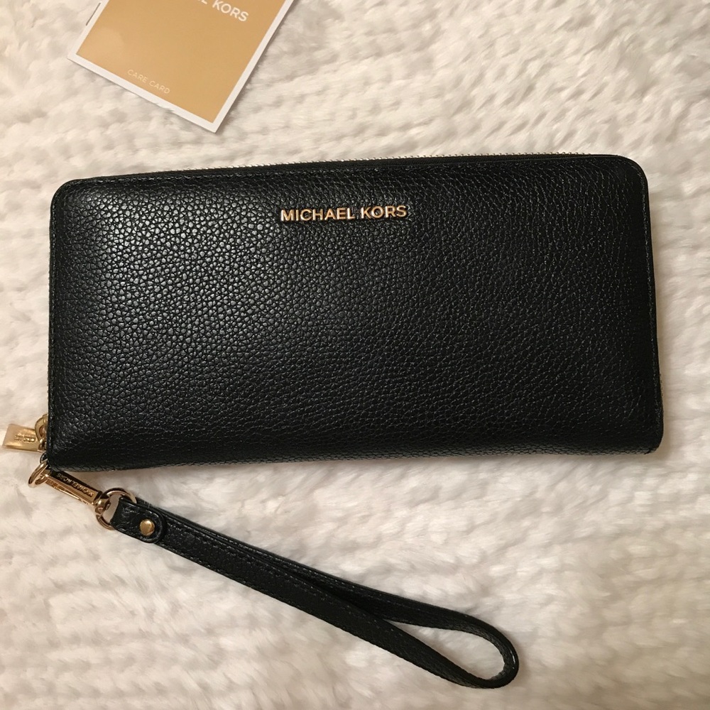 Micheal Kors Wallet