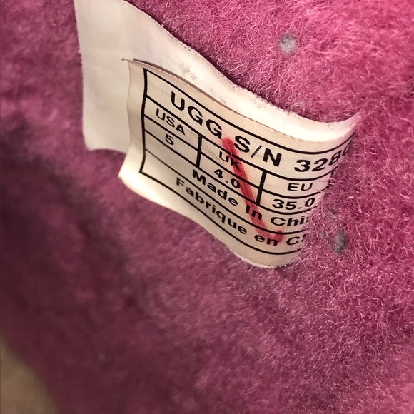 Pink uggs with blue bows - Picture 7 of 7