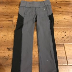 Aeropostale Capri leggings