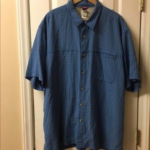Men’s North Face Shirt