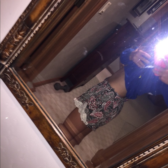 Contracts tribal pants that at never worn!! - Picture 2 of 3