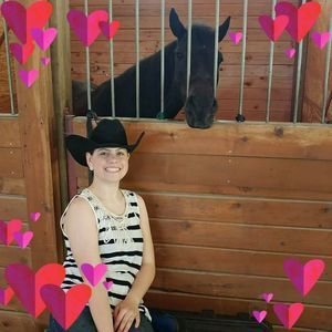 Meet your Posher, Melissa