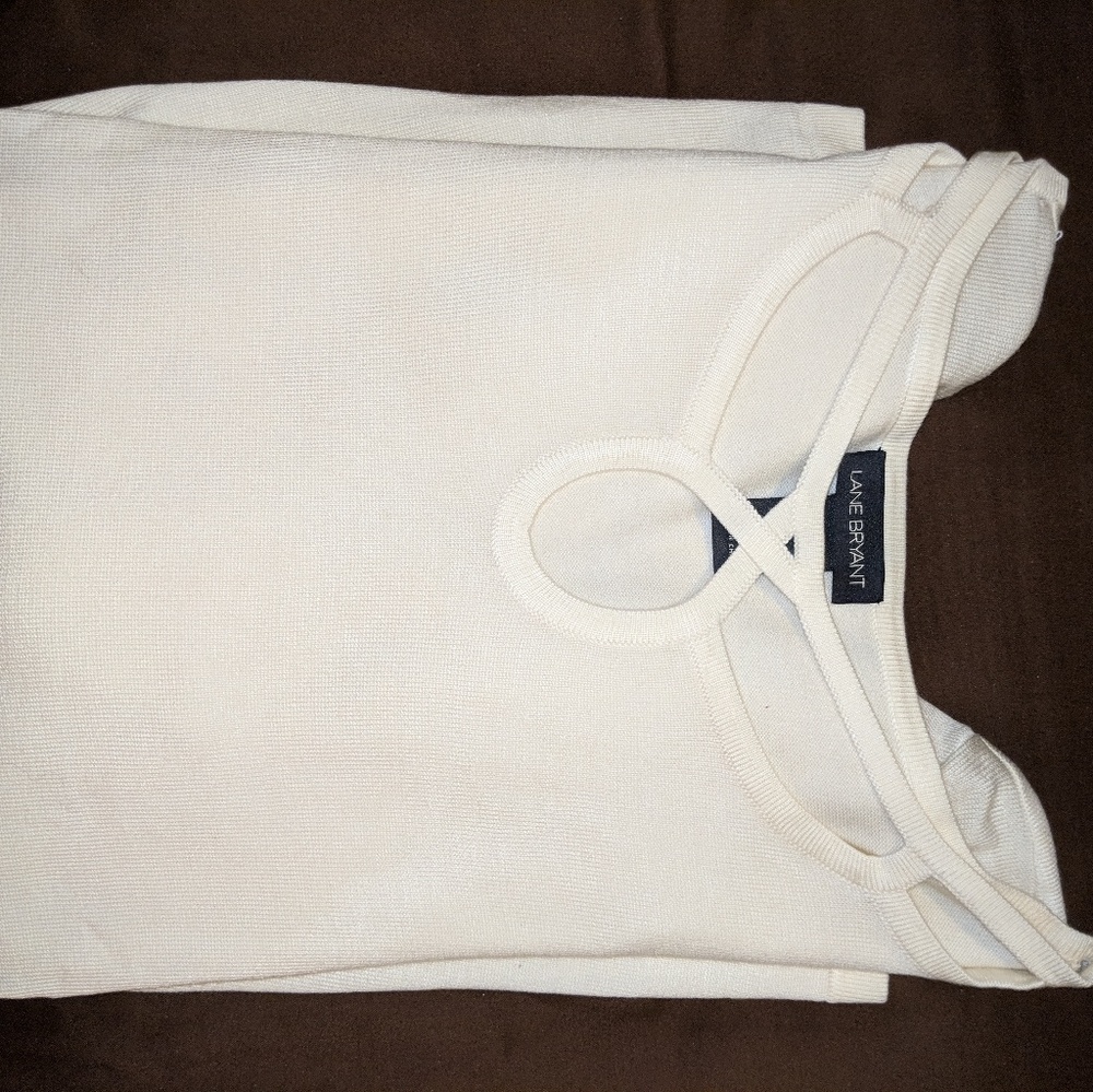 Key hole sweater