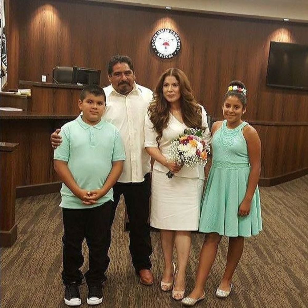 Meet your Posher, Gloria