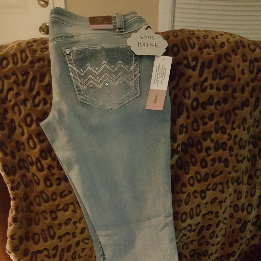NWT Acid washed Jeans