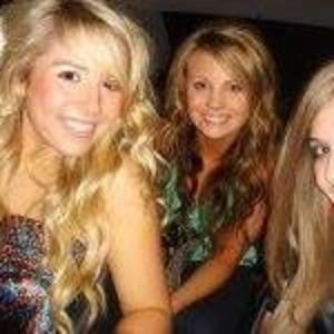 Meet your Posher, Kacie