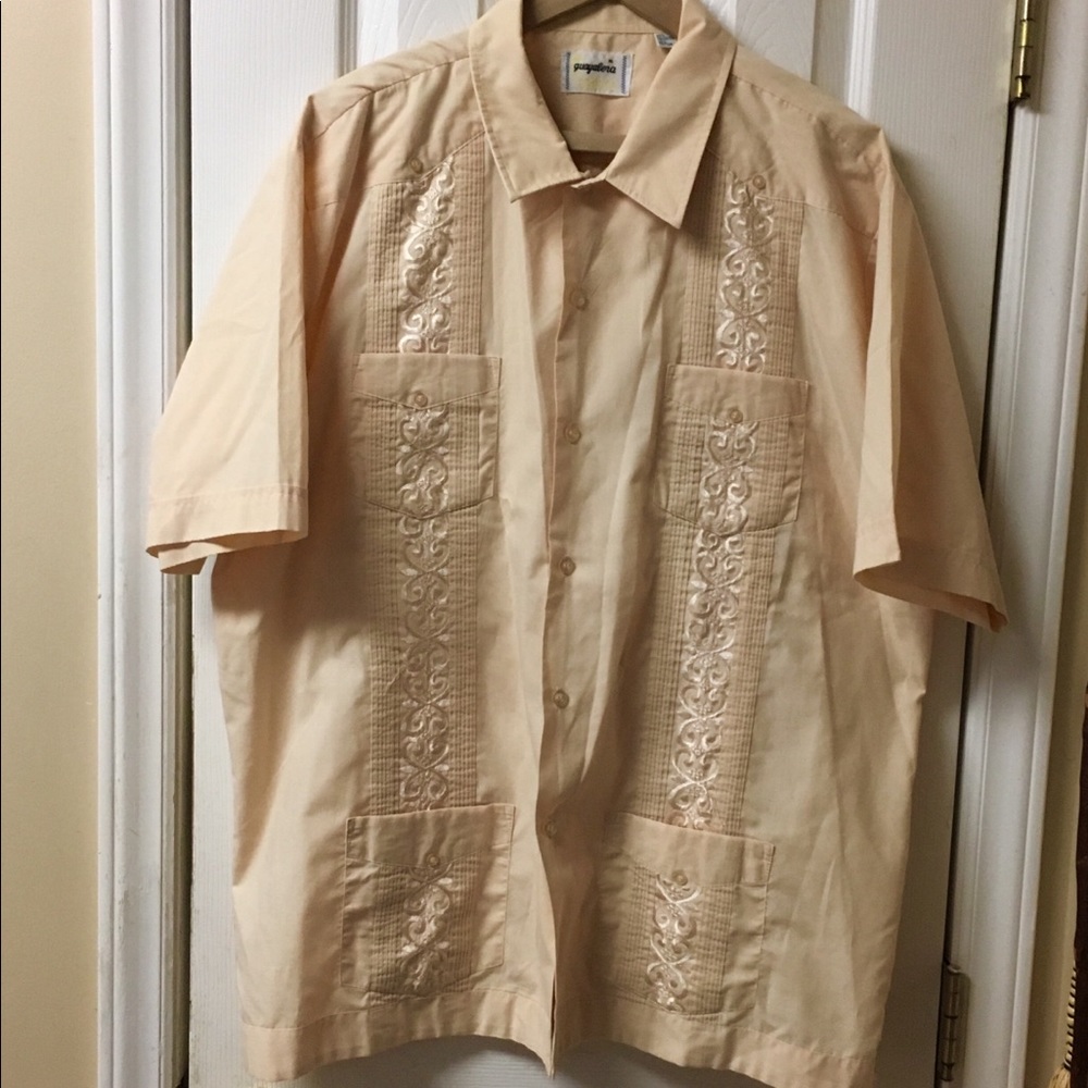 Mens NWOT button down shirt