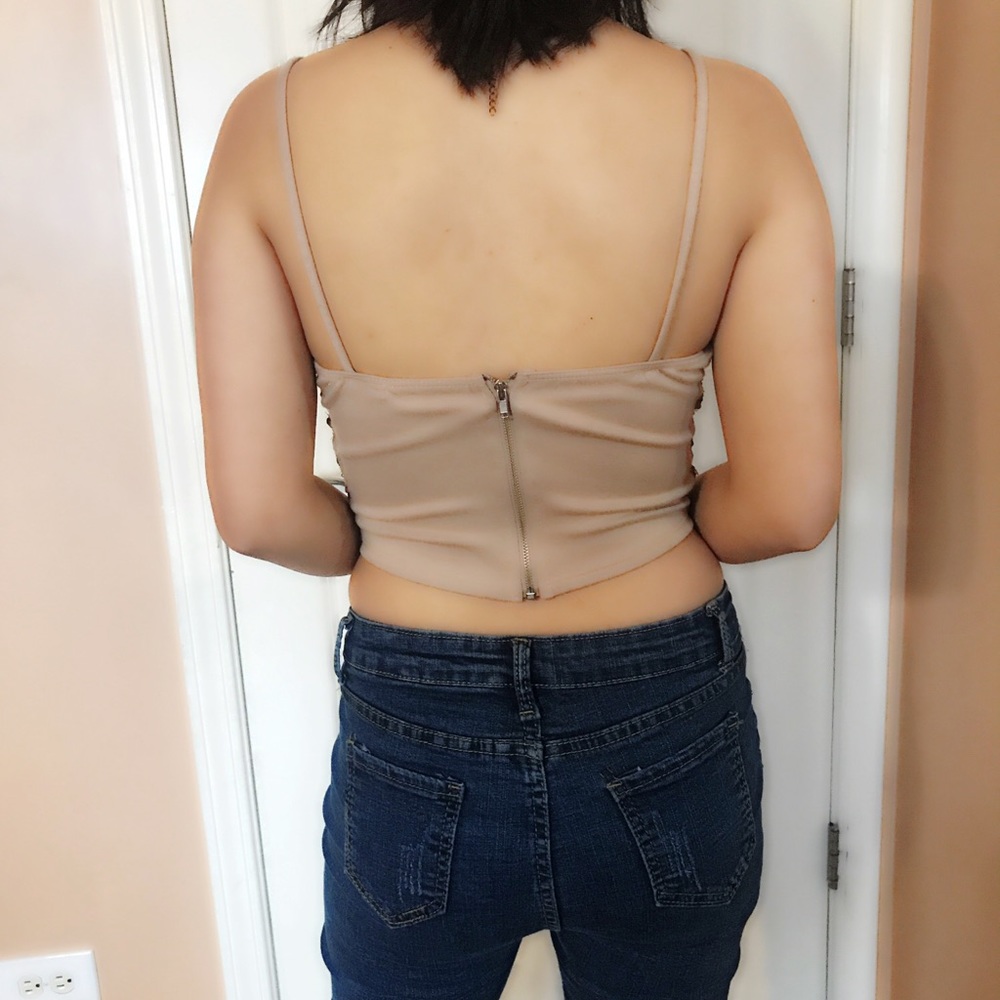 Top - Picture 2 of 2