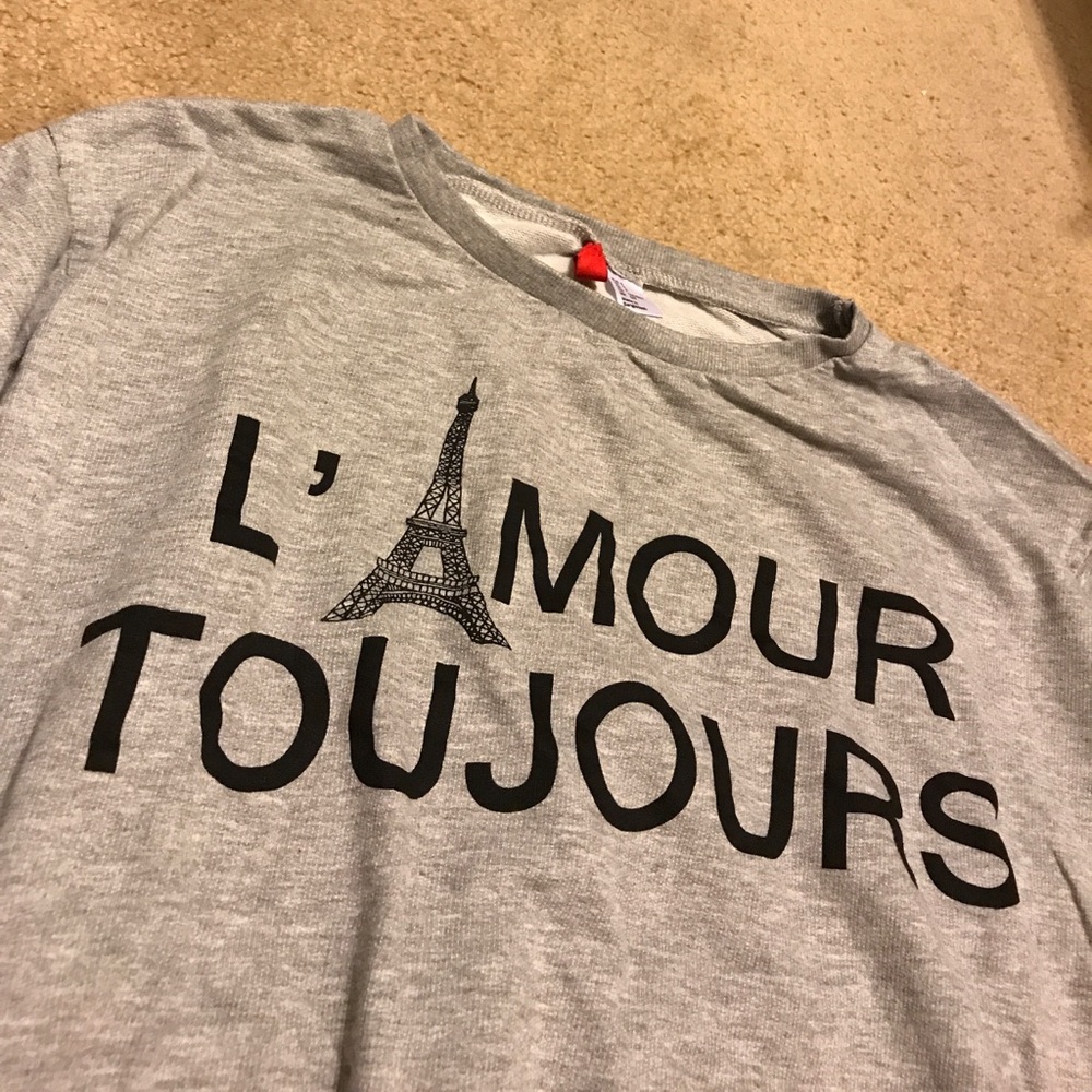 Small Long Sleeve Paris Pull Over/Shirt