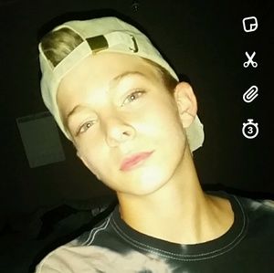 Meet your Posher, Sam