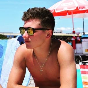 Meet your Posher, Nick