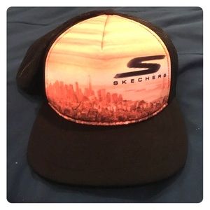 Sketchers trucker hat with sunset