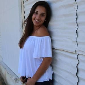 Meet your Posher, Danielle