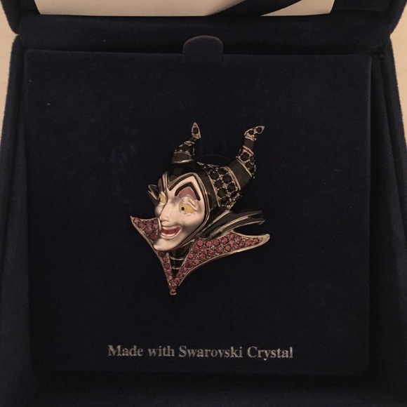 Disney Accessories - Disney Maleficent brooch - Limited Edition