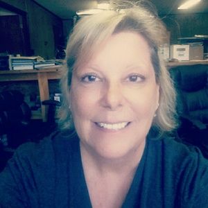 Meet your Posher, Debby