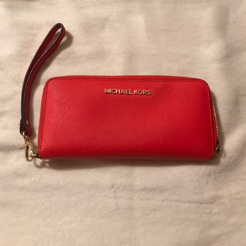 MICHAEL KORS