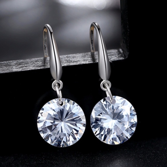 ❤️4 for $20 Sale❤️ New AAA CZ Elegant Earrings - Picture 2 of 3