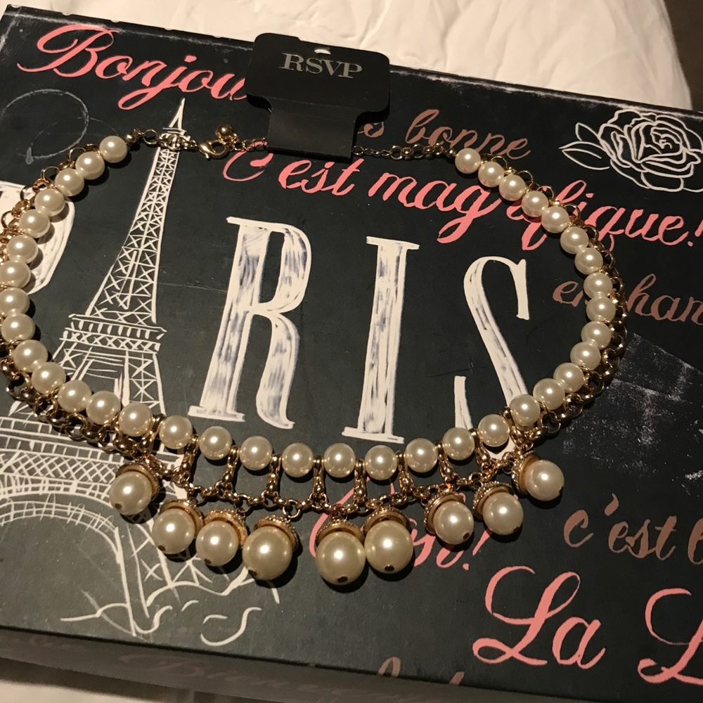 White and gold necklace