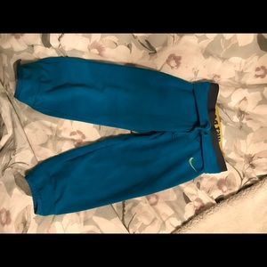Nike crop pant