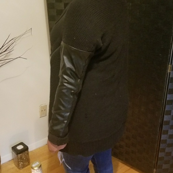 William Rast Sweater - Picture 2 of 4