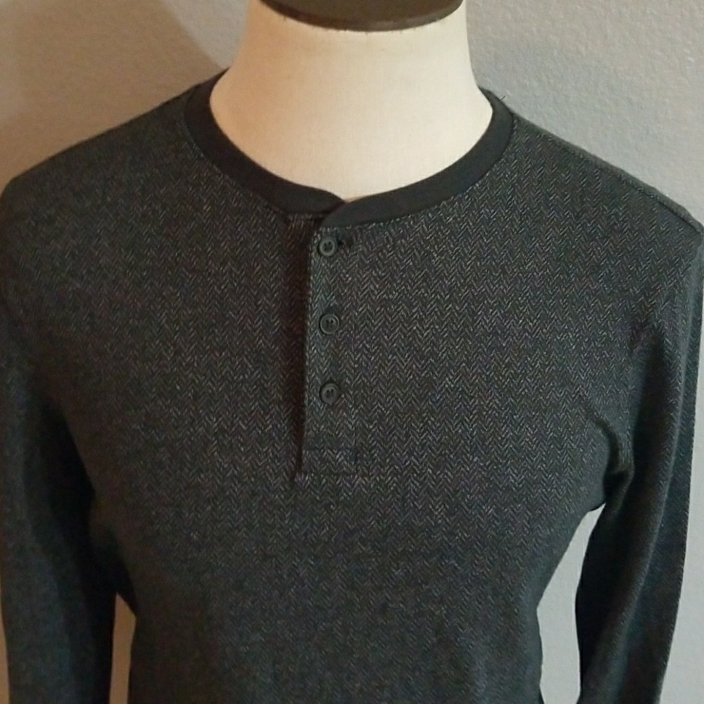 (NWT) 3 Button Sweater