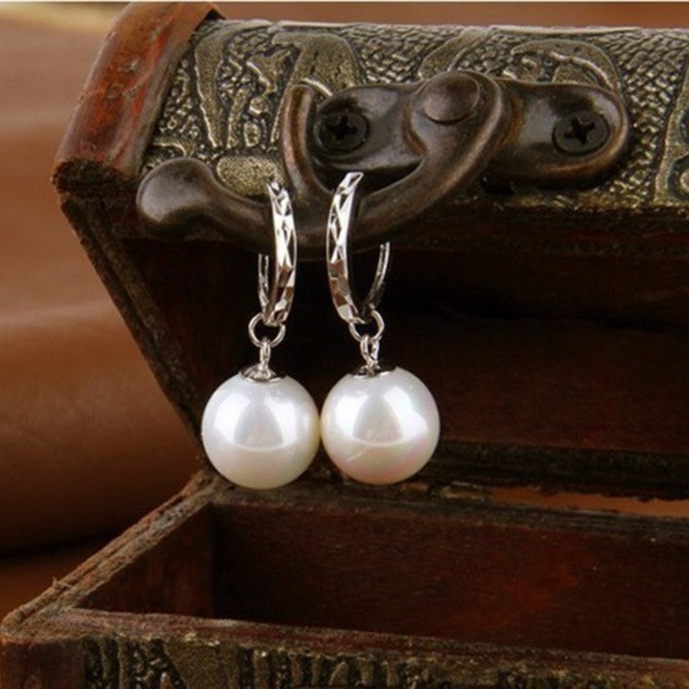 ❤️4 for $20 Sale❤️NEW Elegant Pearl Earrings - Picture 4 of 4