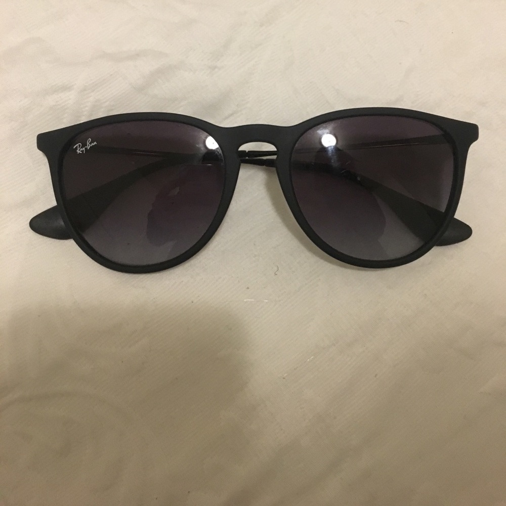Authentic Erika ray bans in black
