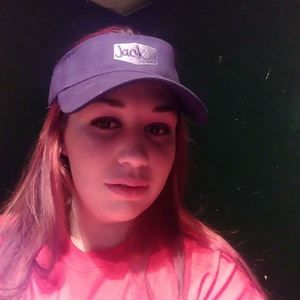 Meet your Posher, Cassandra