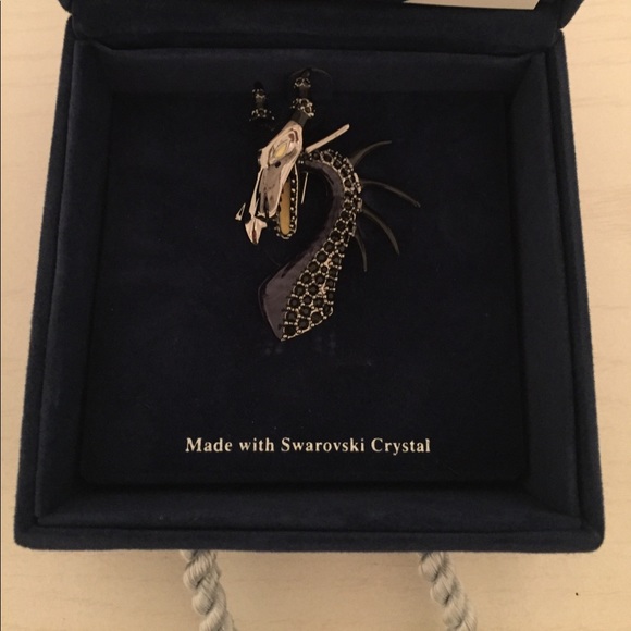 Disney Accessories - Disney Maleficent Dragon brooch - Limited Edition