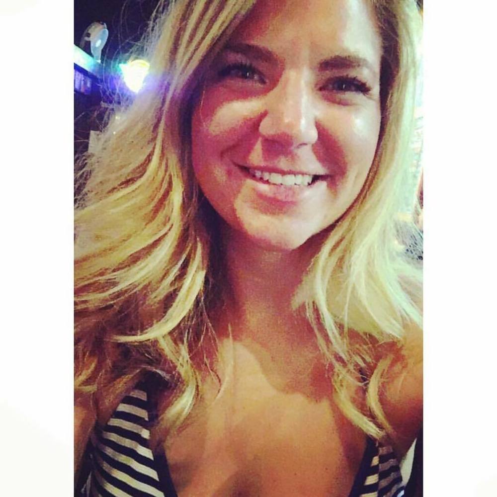 Meet your Posher, Danielle elizabeth