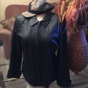 🔥✨Black Leather Zippered Jacket✨🔥