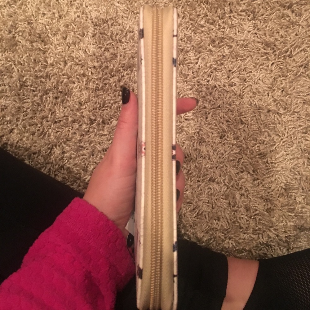 Elephant Wallet - Picture 3 of 4