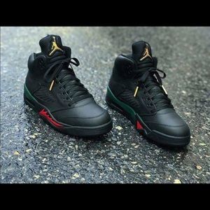 Meet your Posher, Alana