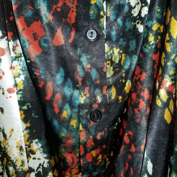 Bottom Tie Multi Colored Blouse - Picture 3 of 3