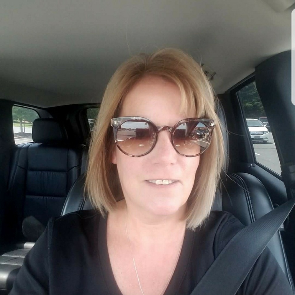 Meet your Posher, Tia