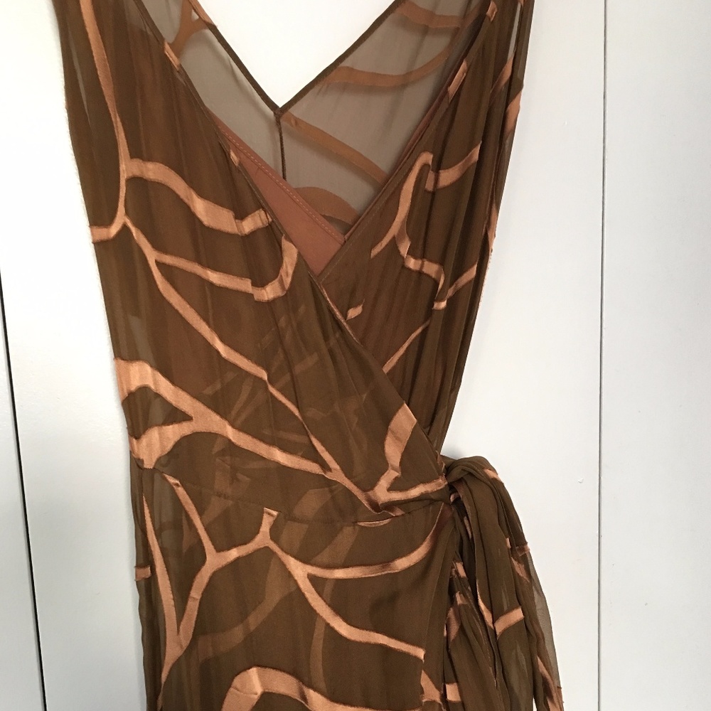 DelPozo Sleeveless V-Neck Gown