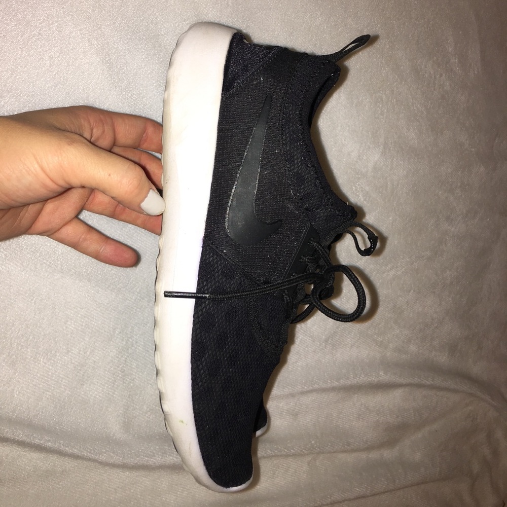 Size 6 Nike running shoes