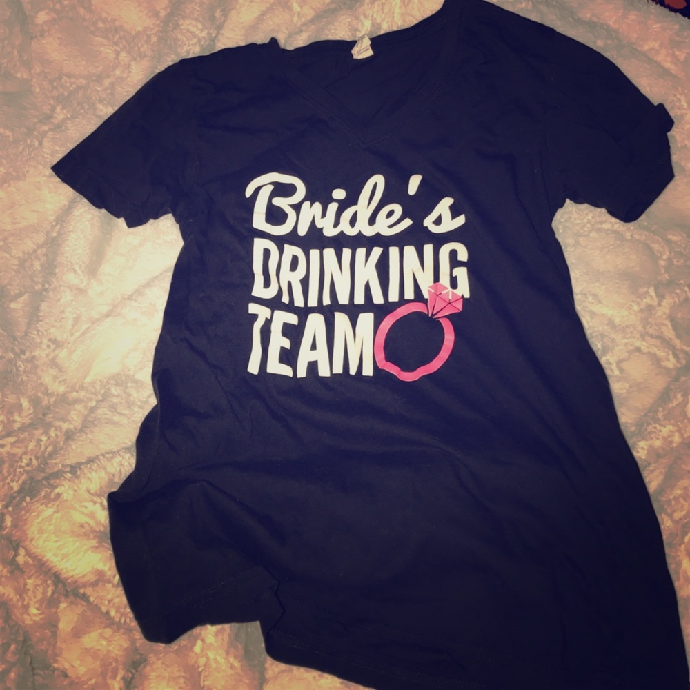 👰🏻💃🏻Brides "Drinking Team" Tee