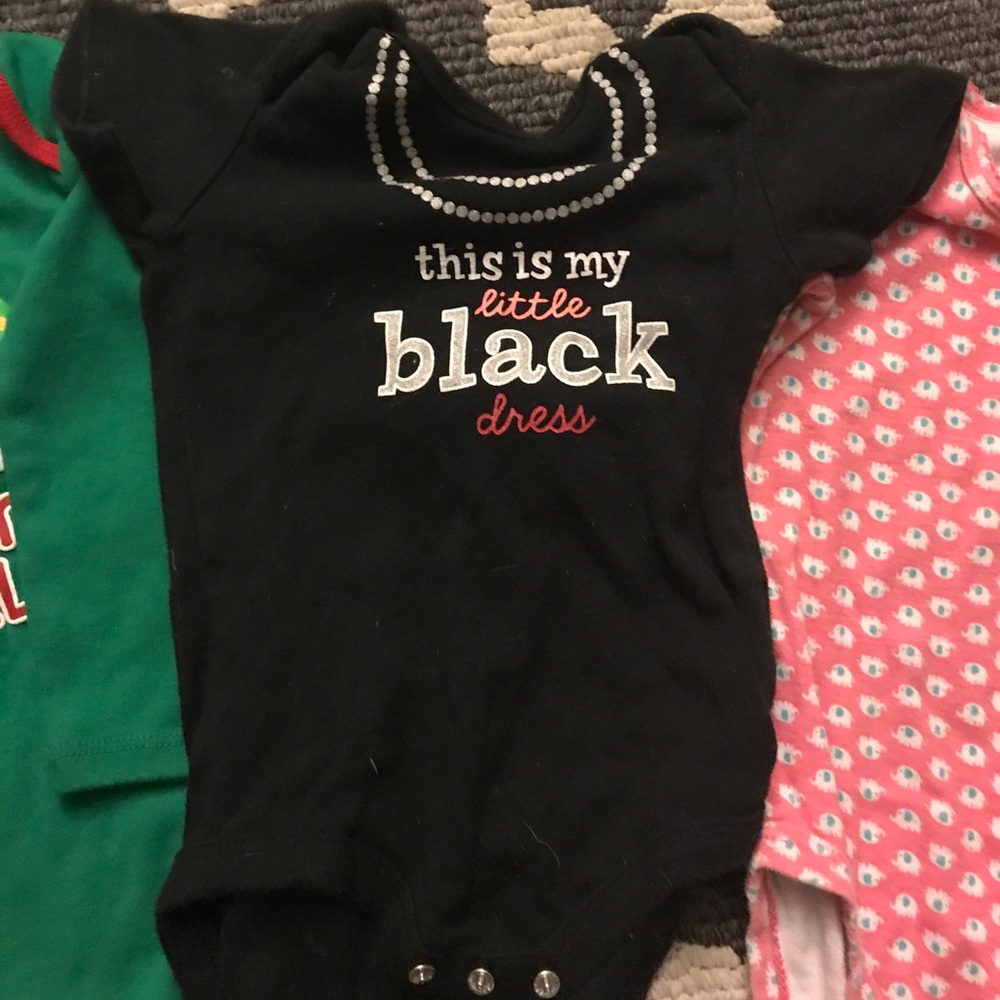 🖤BUNDLE 3 ONSIES🖤 - Picture 3 of 4