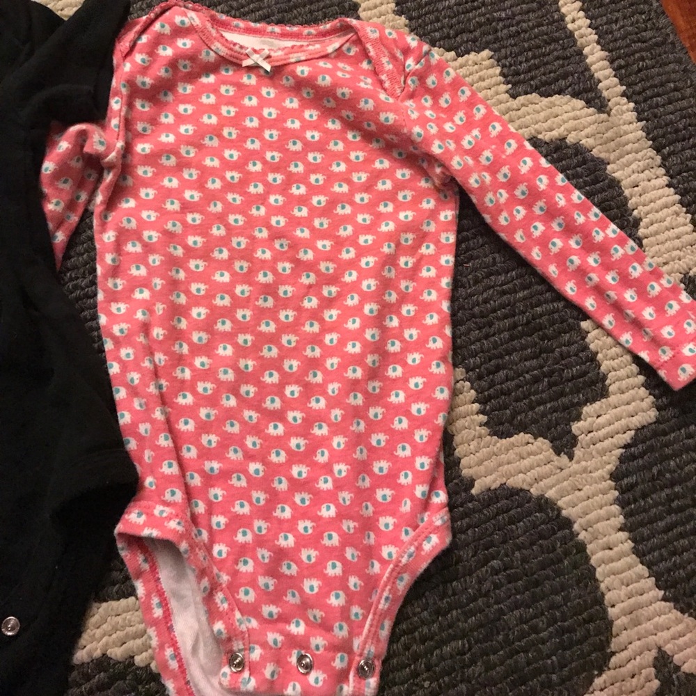 🖤BUNDLE 3 ONSIES🖤 - Picture 4 of 4