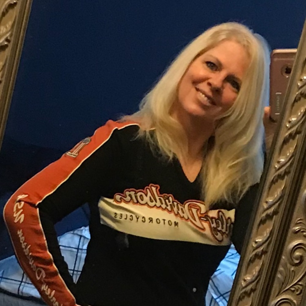 Meet your Posher, Melissa