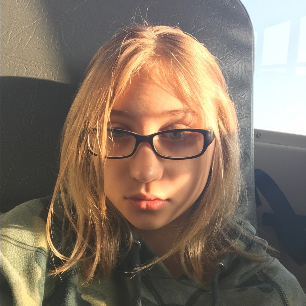 Meet your Posher, Regan