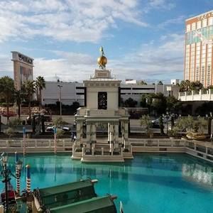 Meet your Posher, Sherrie