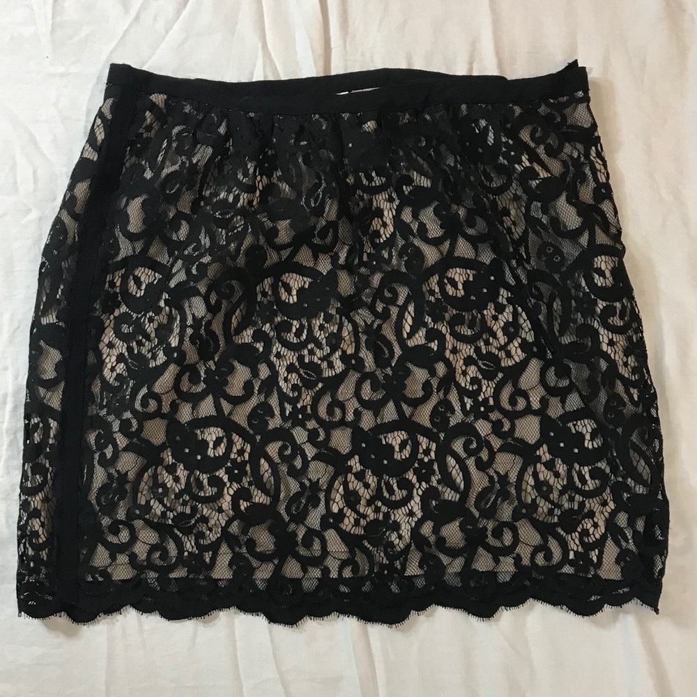 Ann Taylor Black Lace Skirt Size 10