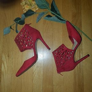 JESSICA SIMPSON Red zipper back heels