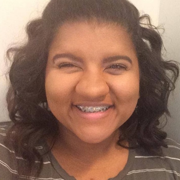 Meet your Posher, Lexi - Picture 1 of 1