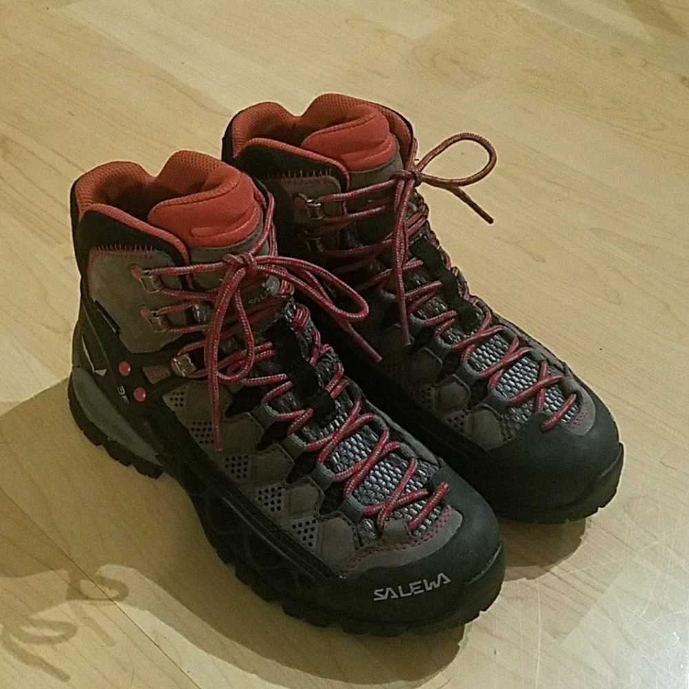 Salewa Alp Flow Mid GTX - Waterproof Hiking Boots